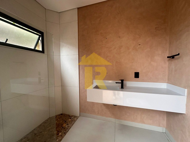 Casa de Condomínio com 3 quartos à venda, 250m² — foto 25 de 41