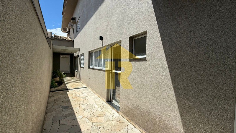 Casa de Condomínio com 3 quartos à venda, 300m² — foto 39 de 44