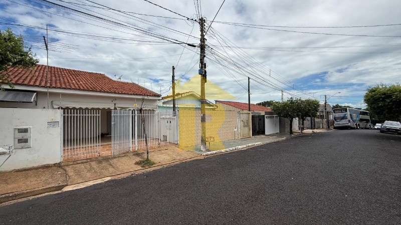 Casa com 3 quartos à venda, 240m² — foto 5 de 42