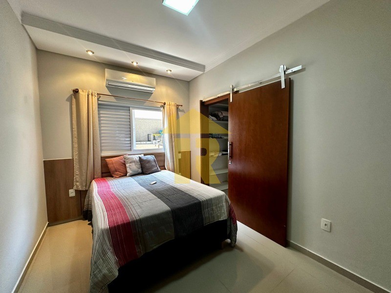 Casa de Condomínio com 3 quartos à venda, 211m² — foto 14 de 21