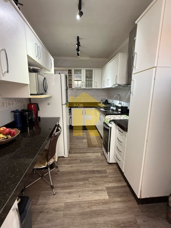 Casa de Condomínio com 3 quartos à venda, 140m² — foto 8 de 24