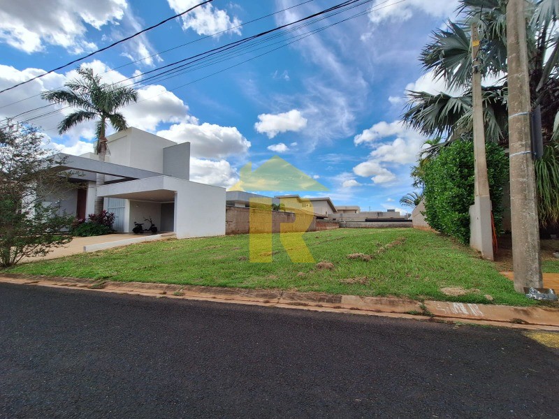Terreno / Lote / Condomínio  à venda, 520m² — foto 1 de 20
