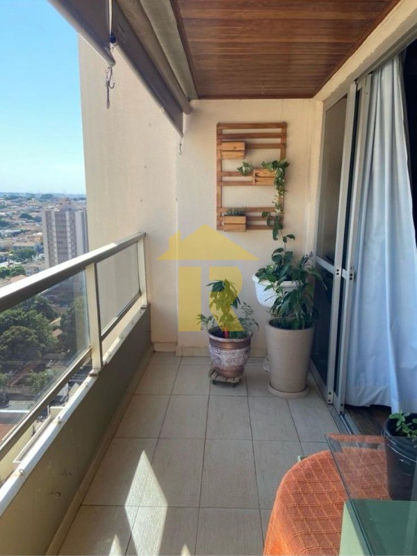 Apartamento com 3 quartos à venda, 175m² — foto 9 de 34