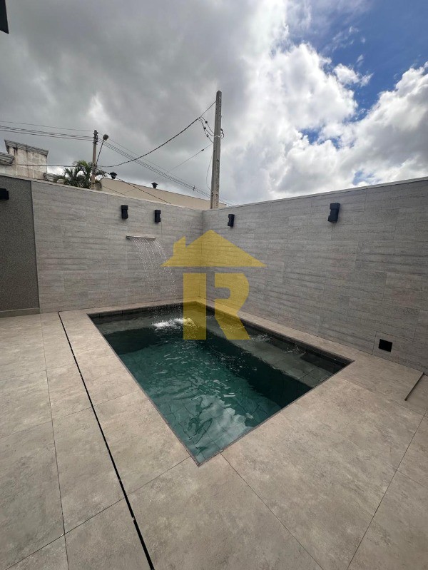Casa de Condomínio com 3 quartos à venda, 240m² — foto 23 de 39