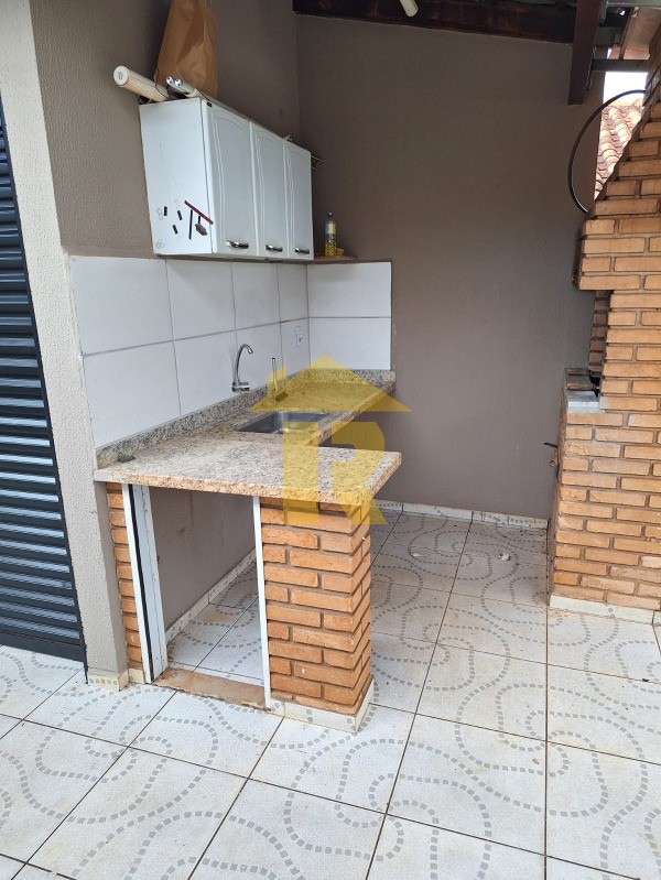 Casa de Condomínio com 3 quartos à venda, 140m² — foto 8 de 25