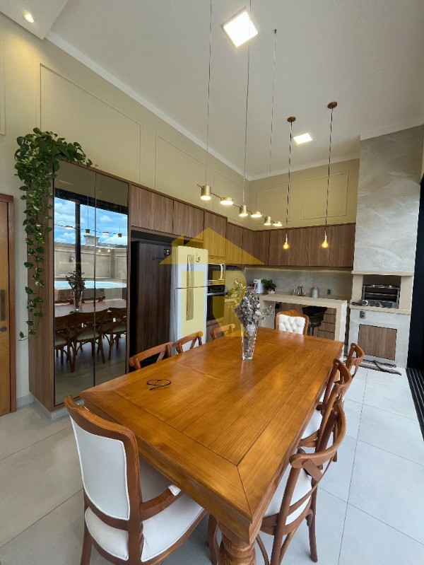 Casa de Condomínio com 2 quartos à venda, 120m² — foto 15 de 31