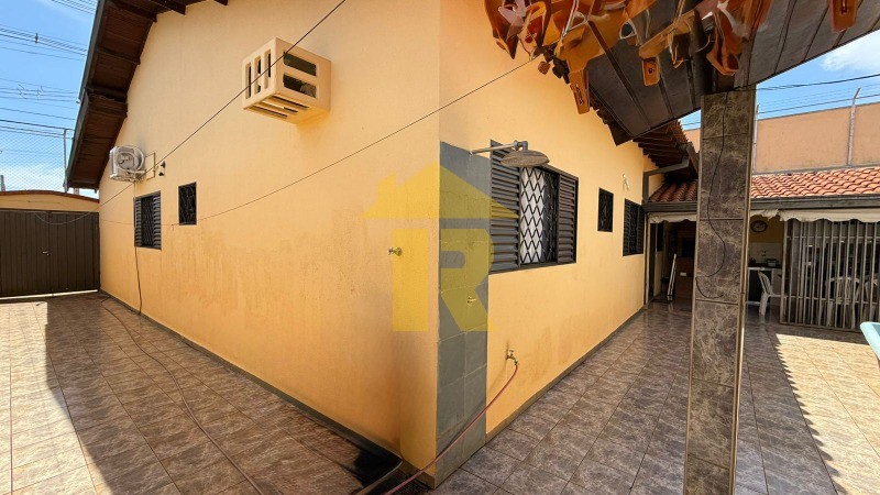 Casa com 3 quartos à venda, 172m² — foto 23 de 38