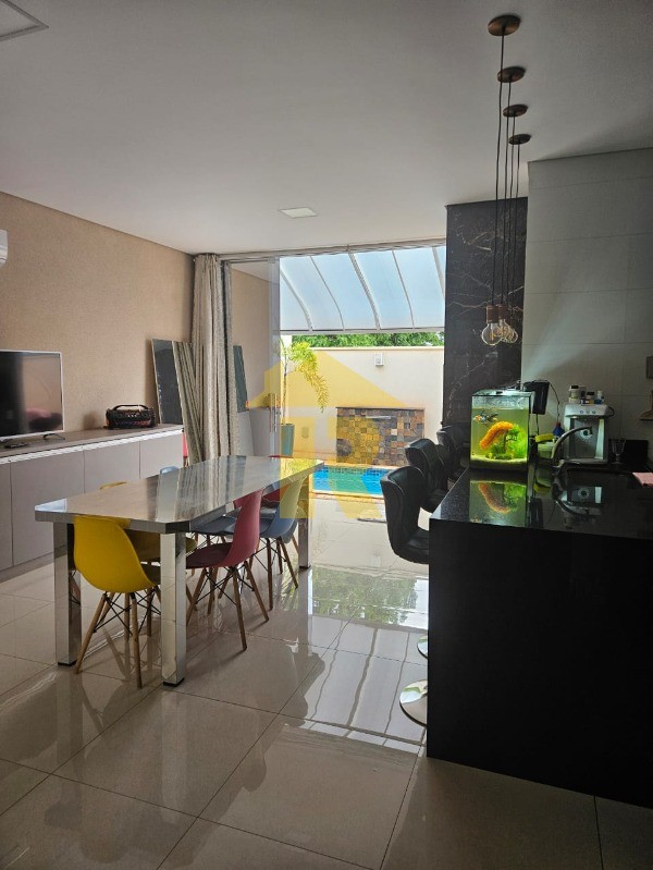 Casa de Condomínio com 3 quartos à venda, 167m² — foto 14 de 25