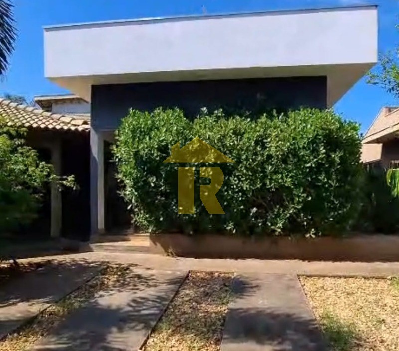 Casa de Condomínio com 4 quartos à venda, 251m² — foto 1 de 25