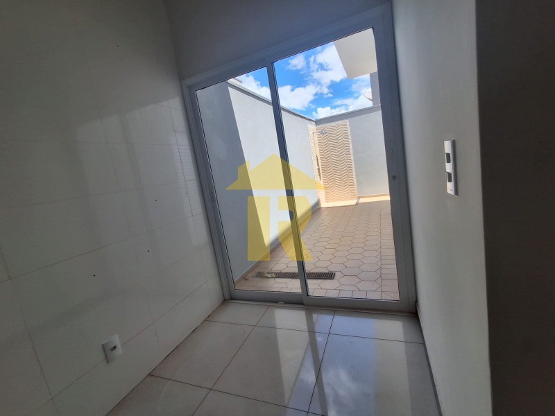 Casa de Condomínio com 3 quartos à venda e aluguel, 235m² — foto 23 de 48