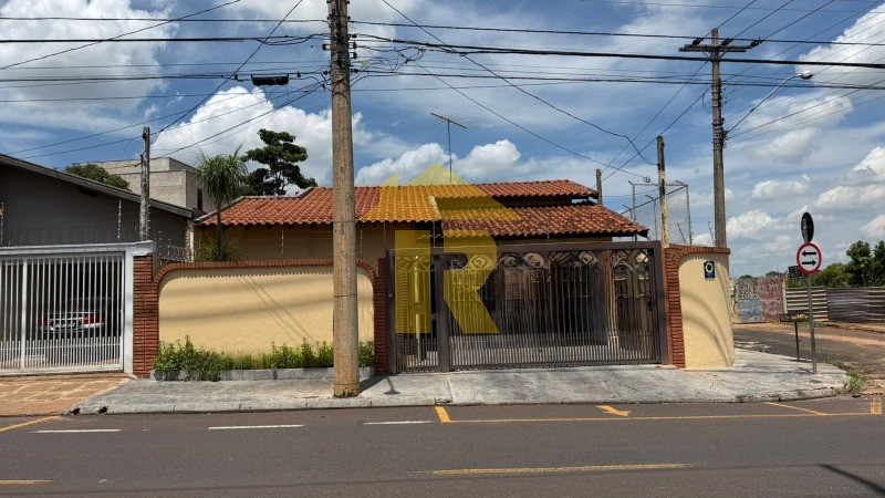 Casa com 3 quartos à venda, 172m² — foto 1 de 38