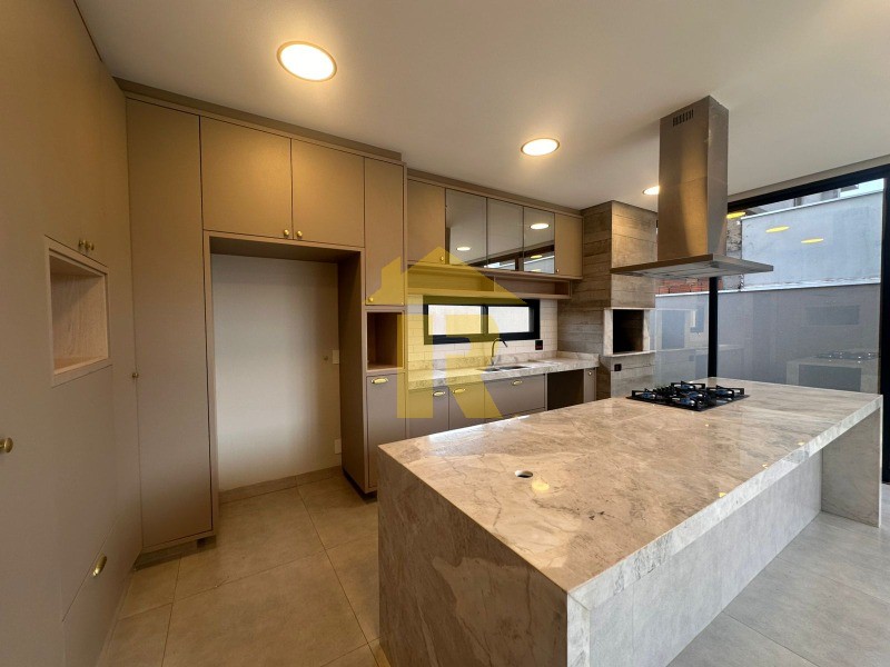 Casa de Condomínio com 3 quartos à venda, 250m² — foto 10 de 41