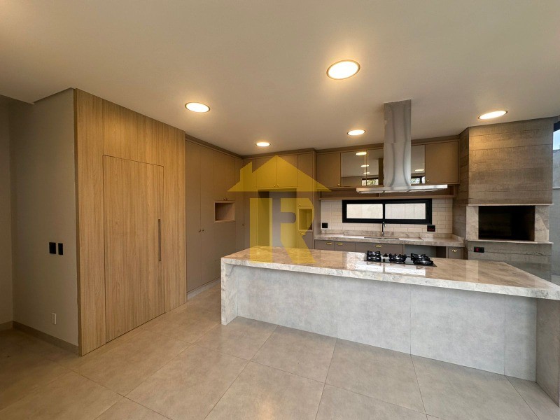 Casa de Condomínio com 3 quartos à venda, 250m² — foto 7 de 41