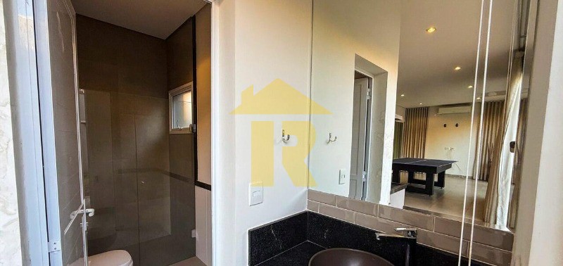Casa de Condomínio com 4 quartos para aluguel, 318m² — foto 17 de 22