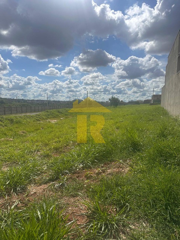 Terreno / Lote / Condomínio  à venda, 300m² — foto 13 de 27