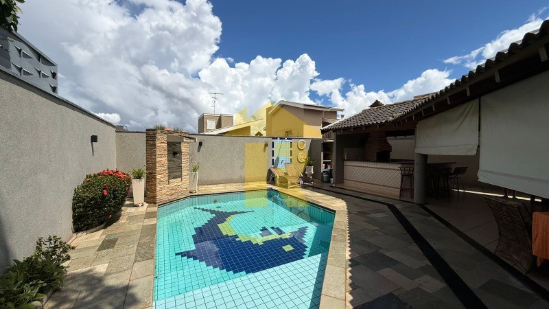 Casa de Condomínio com 3 quartos à venda, 300m² — foto 36 de 44