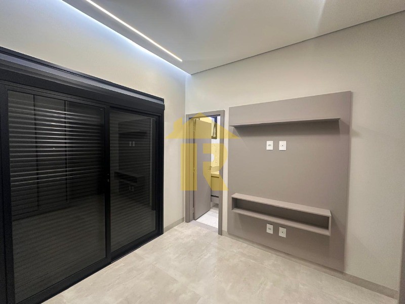 Casa de Condomínio com 3 quartos à venda, 240m² — foto 32 de 39