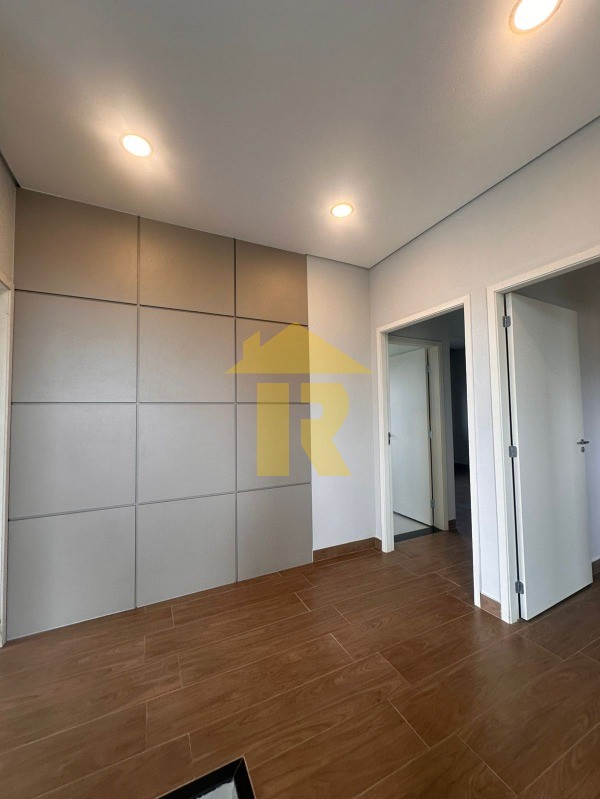 Casa de Condomínio com 3 quartos à venda, 250m² — foto 28 de 41