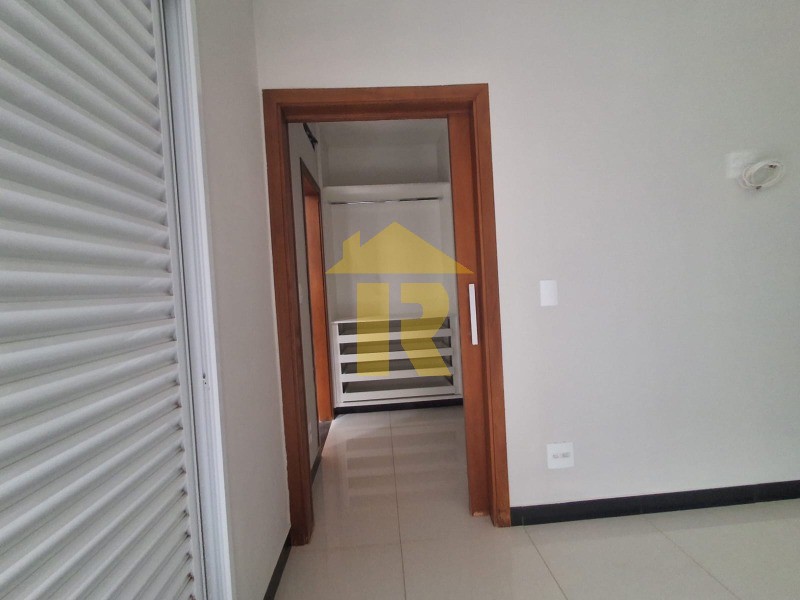 Casa de Condomínio com 3 quartos à venda e aluguel, 235m² — foto 35 de 48