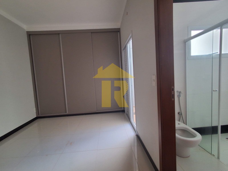 Casa de Condomínio com 3 quartos à venda e aluguel, 235m² — foto 30 de 48