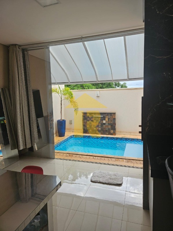 Casa de Condomínio com 3 quartos à venda, 167m² — foto 15 de 25