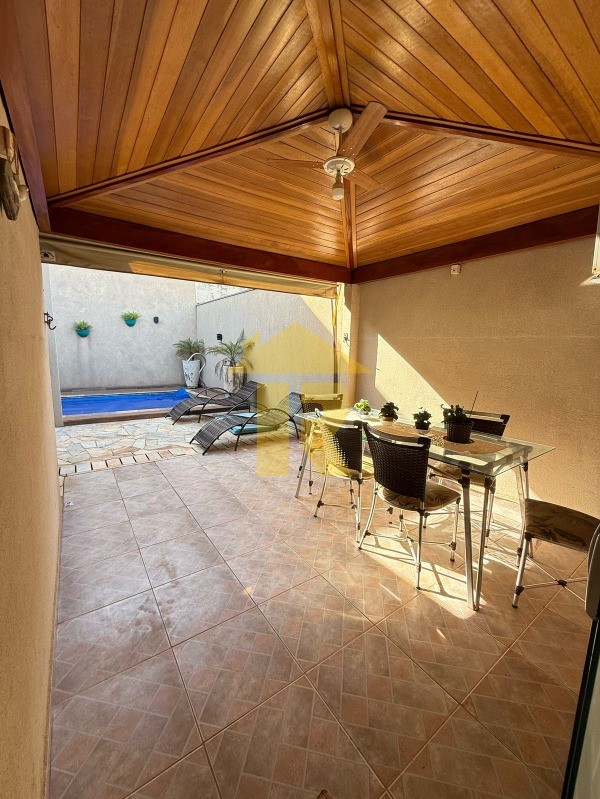 Casa de Condomínio com 3 quartos à venda, 140m² — foto 13 de 24