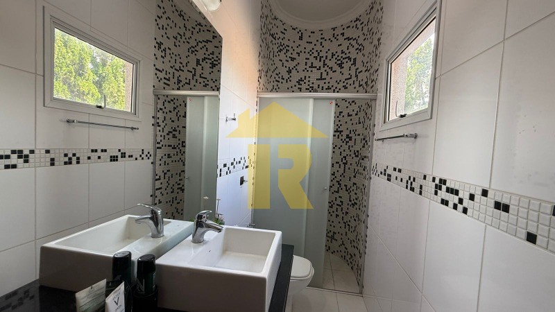 Casa de Condomínio com 3 quartos à venda, 300m² — foto 25 de 44
