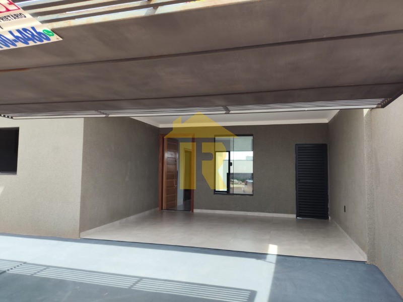 Casa com 3 quartos à venda, 120m² — foto 2 de 20