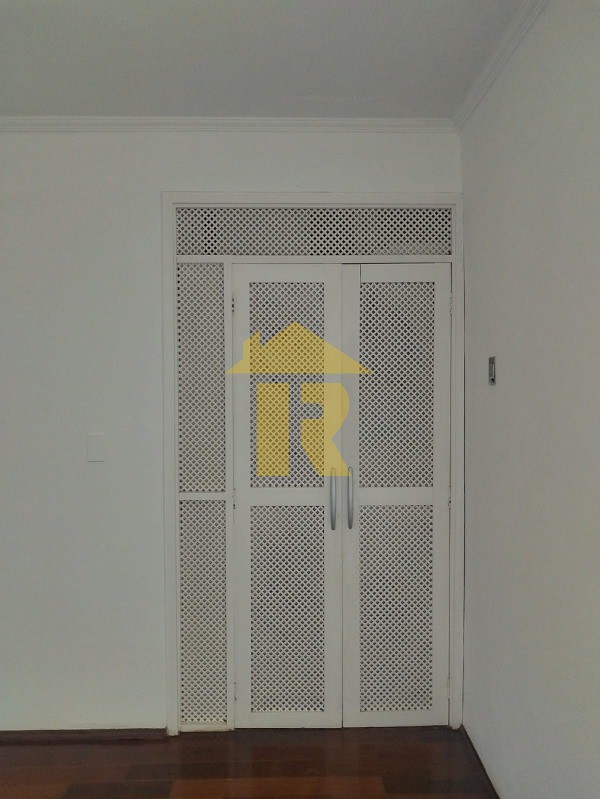 Apartamento com 2 quartos à venda, 75m² — foto 10 de 31