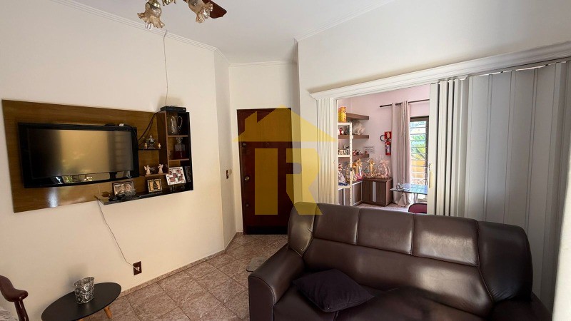 Casa com 3 quartos à venda, 172m² — foto 15 de 38