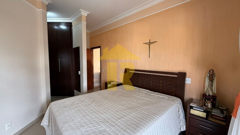 Casa de Condomínio com 3 quartos à venda, 300m² — foto 12 de 44
