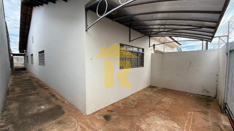 Casa com 3 quartos à venda, 240m² — foto 29 de 42