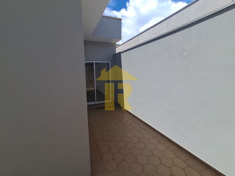 Casa de Condomínio com 3 quartos à venda e aluguel, 235m² — foto 24 de 48