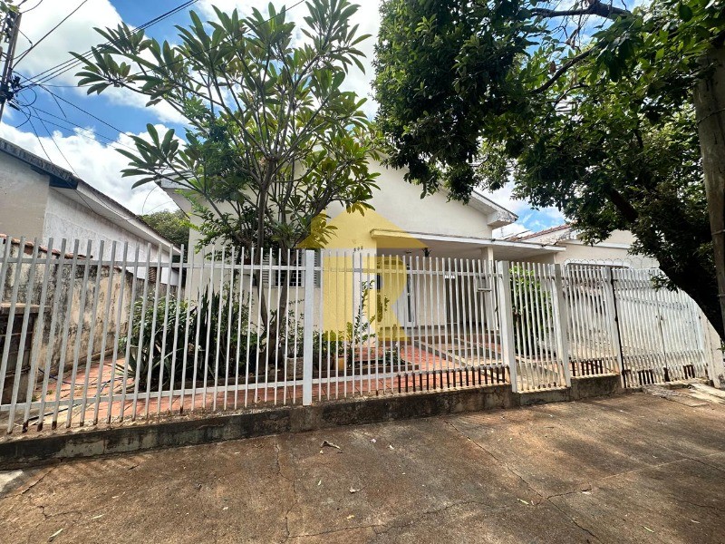 Casa com 4 quartos à venda, 156m² — foto 1 de 30