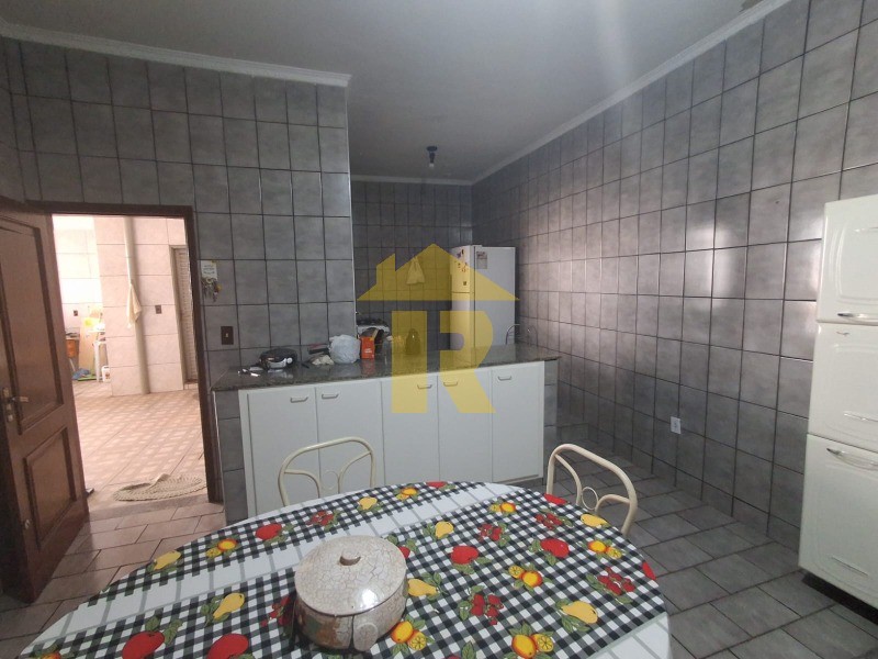 Casa com 2 quartos à venda, 187m² — foto 20 de 40