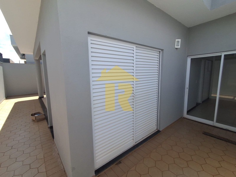 Casa de Condomínio com 3 quartos à venda e aluguel, 235m² — foto 19 de 48