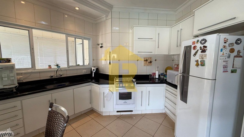 Casa de Condomínio com 3 quartos à venda, 300m² — foto 29 de 44