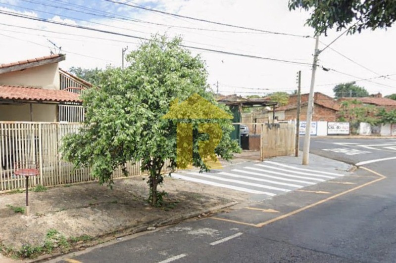 Casa com 1 quarto à venda, 60m² — foto 1 de 20