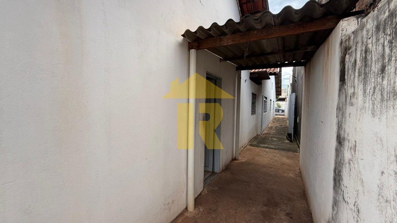 Casa com 3 quartos à venda, 240m² — foto 31 de 42