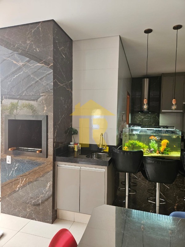 Casa de Condomínio com 3 quartos à venda, 167m² — foto 10 de 25