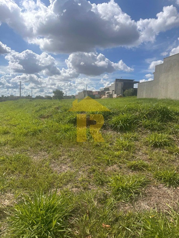 Terreno / Lote / Condomínio  à venda, 300m² — foto 11 de 27