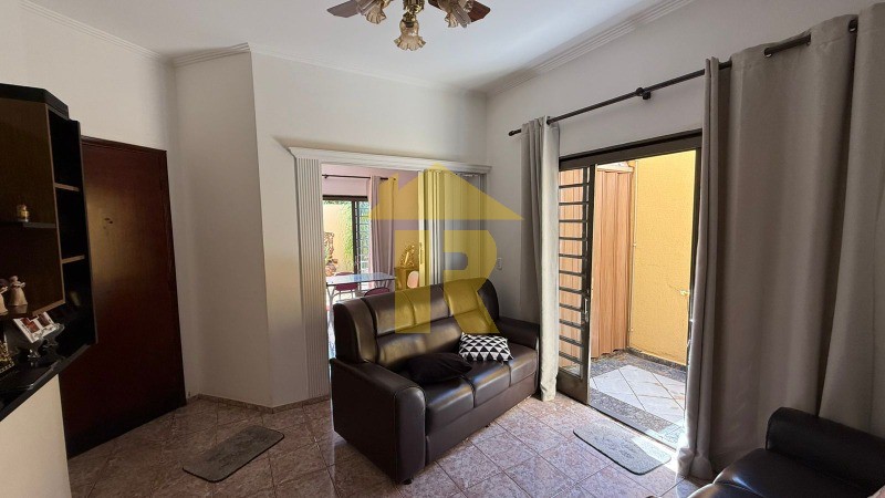 Casa com 3 quartos à venda, 172m² — foto 14 de 38