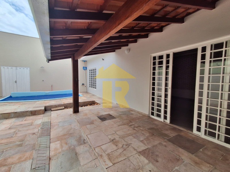 Casa com 4 quartos à venda, 340m² — foto 21 de 49