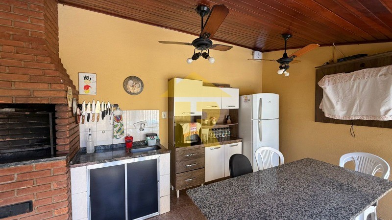 Casa com 3 quartos à venda, 172m² — foto 21 de 38