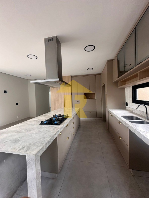 Casa de Condomínio com 3 quartos à venda, 250m² — foto 9 de 41