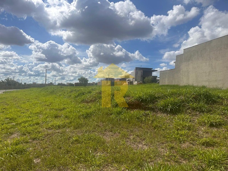 Terreno / Lote / Condomínio  à venda, 300m² — foto 9 de 27