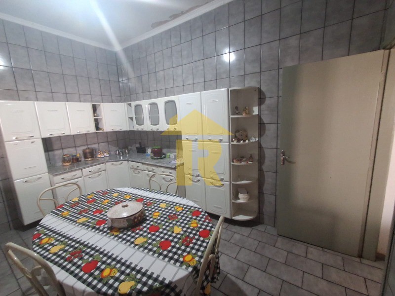 Casa com 2 quartos à venda, 187m² — foto 18 de 40