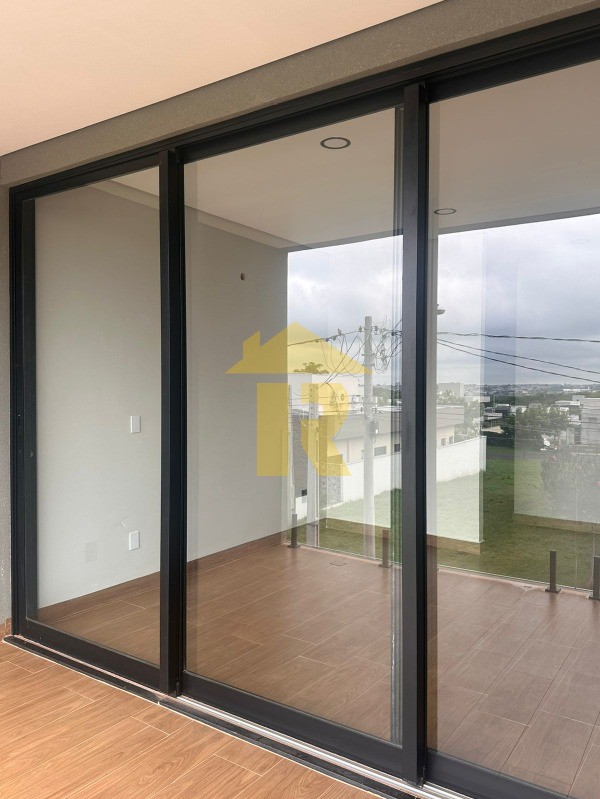 Casa de Condomínio com 3 quartos à venda, 250m² — foto 18 de 41