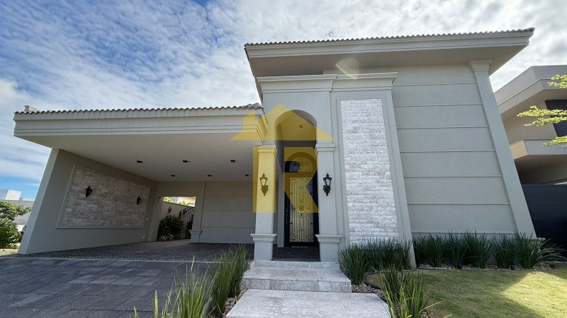 Casa de Condomínio com 4 quartos à venda, 305m² — foto 2 de 31