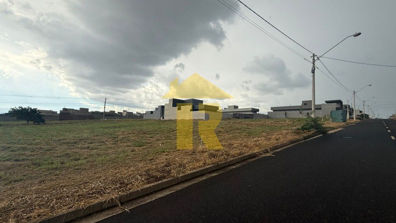 Terreno / Lote / Condomínio  à venda, 300m² — foto 2 de 22